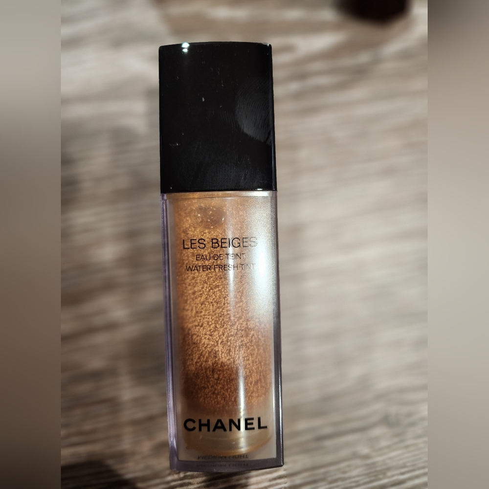 Chanel Les Beiges Water-Fresh Tint - Medium Light (Beige) - Picture 5 of 11